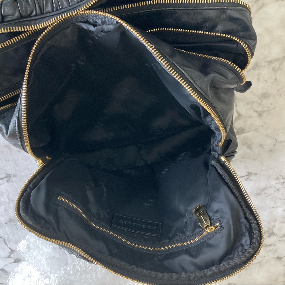 Burberry black gold buckle hardware leather bag - Picture 5 of 16